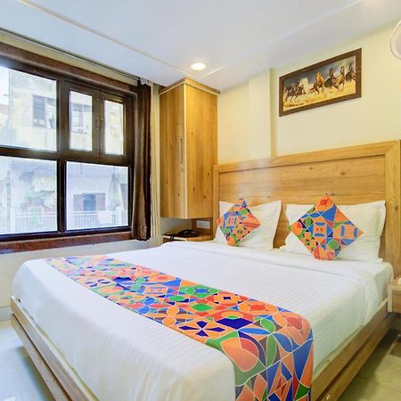 Hotel Kaushal Palace New Delhi Bagian luar foto