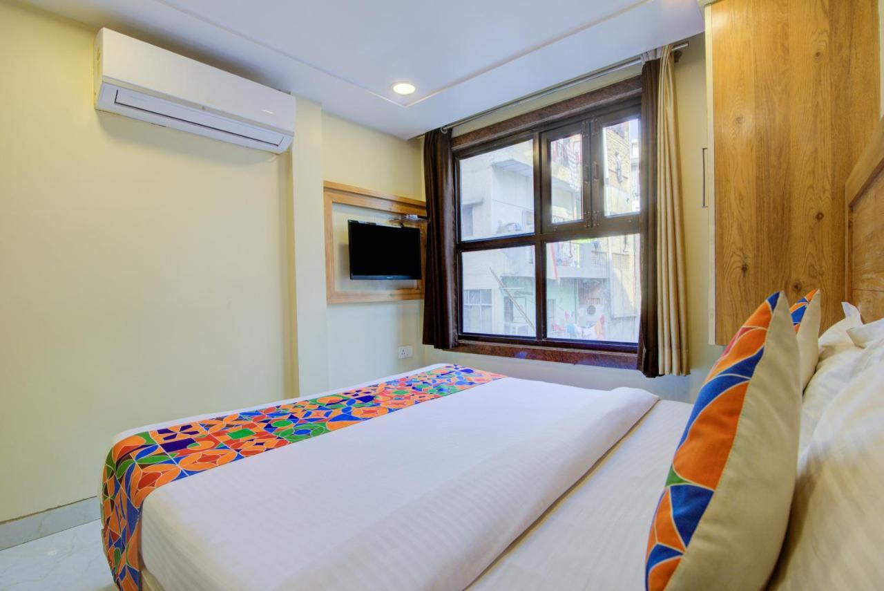 Hotel Kaushal Palace New Delhi Bagian luar foto
