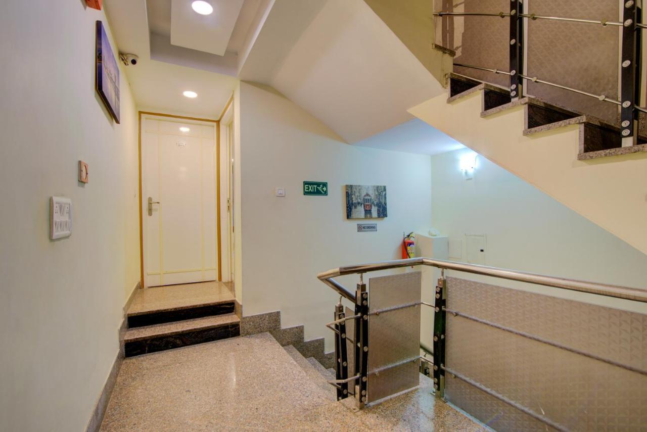 Hotel Kaushal Palace New Delhi Bagian luar foto